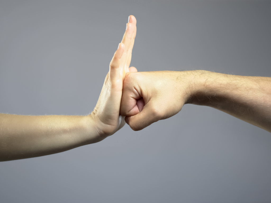 مقابله با کنترلگری